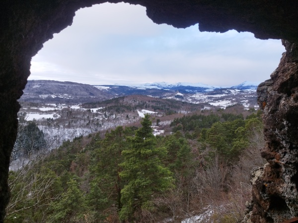 vue depuis la grotte de Raja